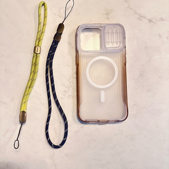 Tech21 FlexMax iPhone 14 Pro case with camera lens protector - Picture 8 of 10